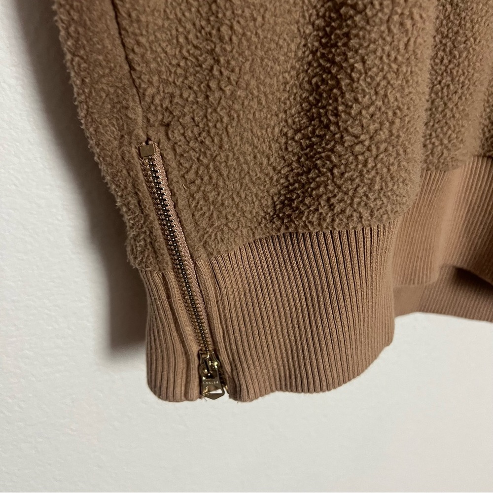 Varley Roselle Half Zip Teddy Fleece Pullover Sweatshirt Tan Size Medium - Picture 10 of 13